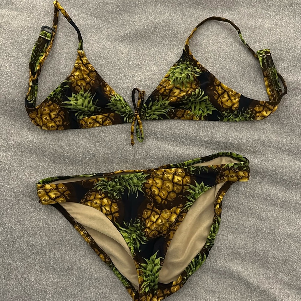 Late 90s J Crew pineapple bikini size M